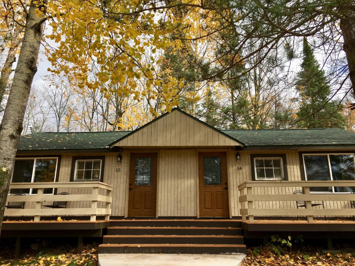 Hanging Horn Lakeside Resort Moose Lake Exterior photo