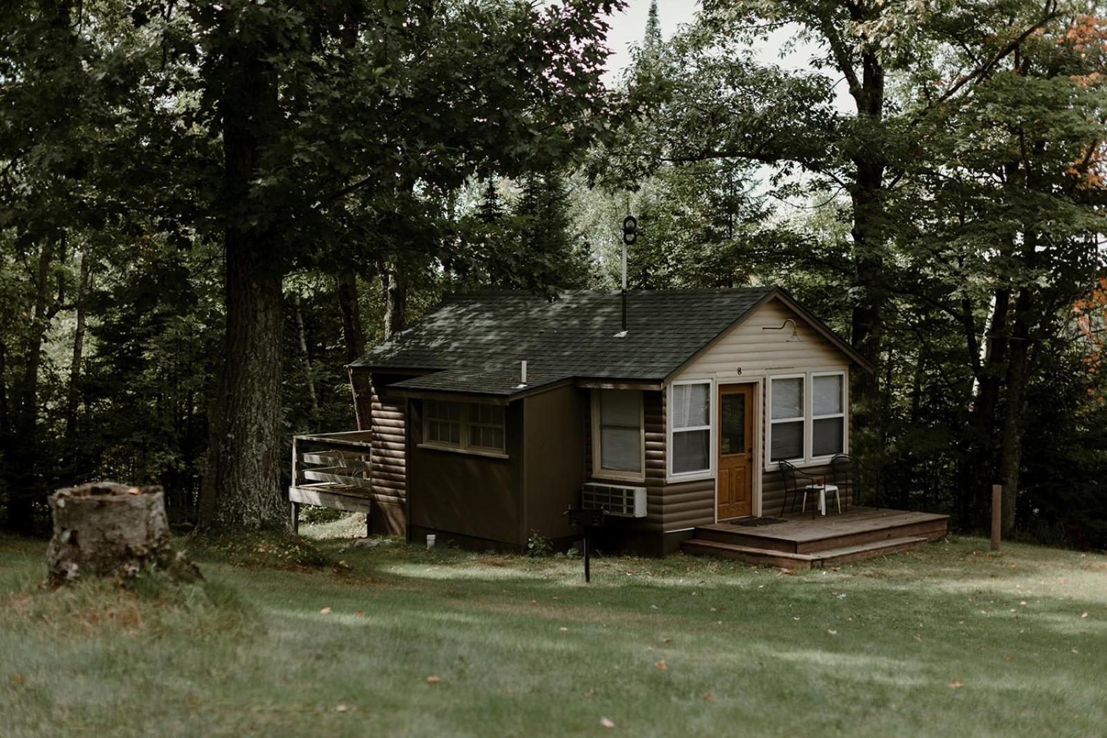 Hanging Horn Lakeside Resort Moose Lake Exterior photo
